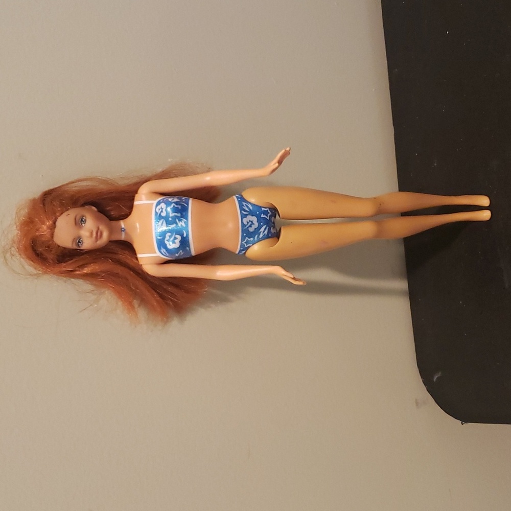 Barbie - Picture 1 of 2